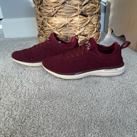 APL Techloom Pro- Maroon - Picture 3 of 6